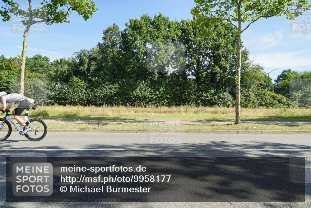 09.08.2026 - GEWOBA Citytriathlon Bremen Michael Burmester http://msf.ph/oto/9958177 09.08.2026 10:38:08 Radfahren 35, 75, 117, 149, 229, 310, 488 meine-sportfotos.de