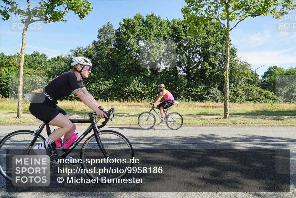 09.08.2026 - GEWOBA Citytriathlon Bremen Michael Burmester http://msf.ph/oto/9958186 09.08.2026 10:38:37 Radfahren 127, 183, 424, 425, 435, 512 meine-sportfotos.de