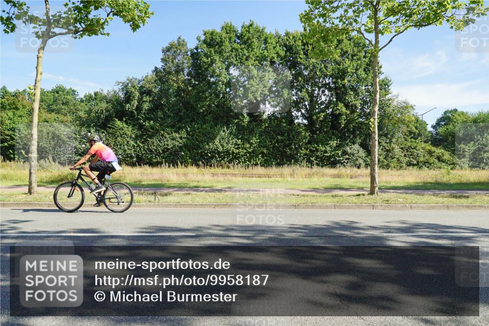 09.08.2026 - GEWOBA Citytriathlon Bremen Michael Burmester http://msf.ph/oto/9958187 09.08.2026 10:38:37 Radfahren 127, 183, 424, 425, 435, 512 meine-sportfotos.de