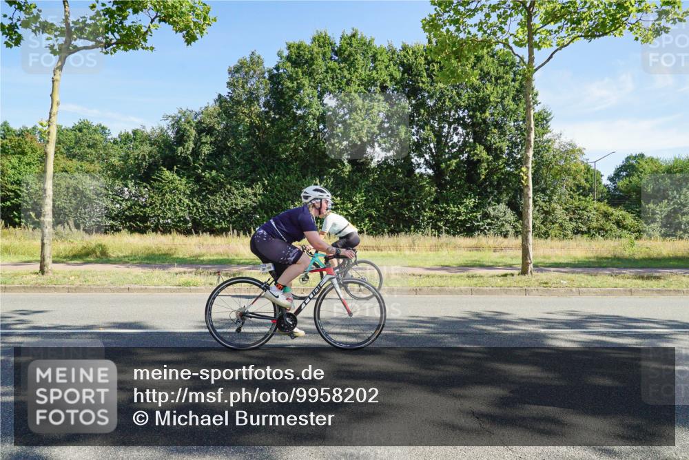 09.08.2026 - GEWOBA Citytriathlon Bremen Michael Burmester http://msf.ph/oto/9958202 09.08.2026 10:39:14 Radfahren 81, 420, 429 meine-sportfotos.de