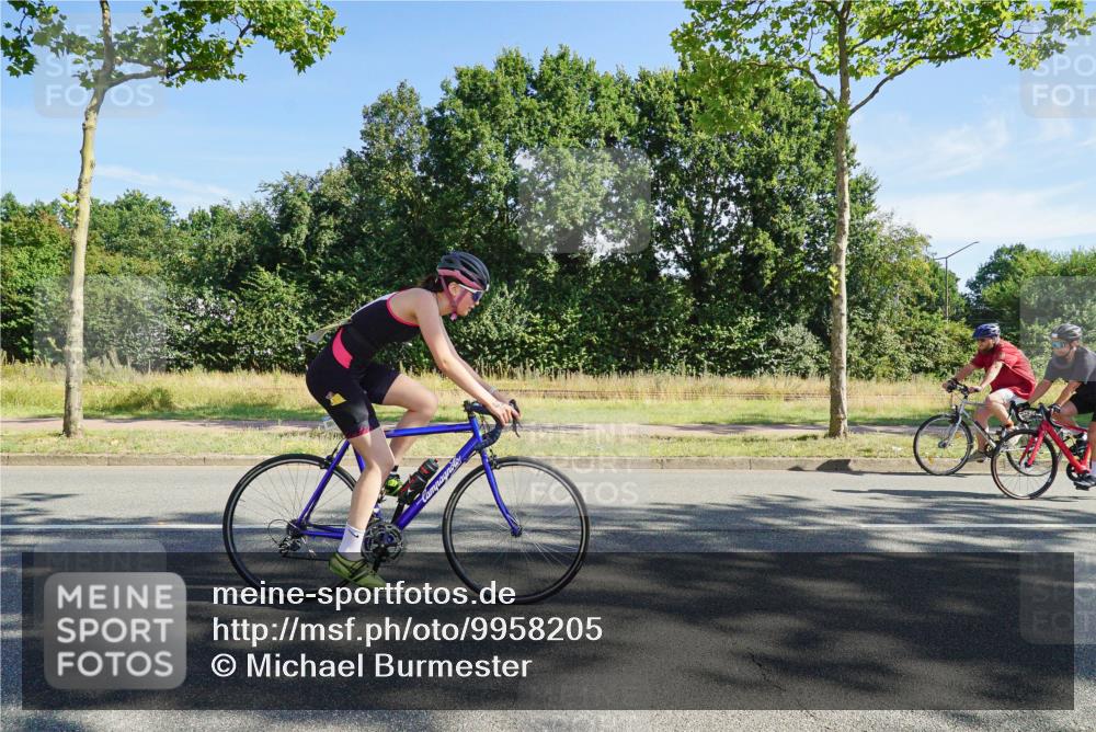 09.08.2026 - GEWOBA Citytriathlon Bremen Michael Burmester http://msf.ph/oto/9958205 09.08.2026 10:39:18 Radfahren 81, 420, 429, 431 meine-sportfotos.de