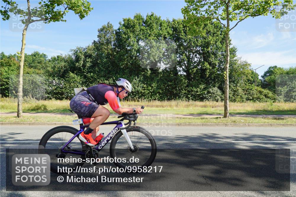 09.08.2026 - GEWOBA Citytriathlon Bremen Michael Burmester http://msf.ph/oto/9958217 09.08.2026 10:39:43 Radfahren 9, 71, 227, 245, 469, 499 meine-sportfotos.de