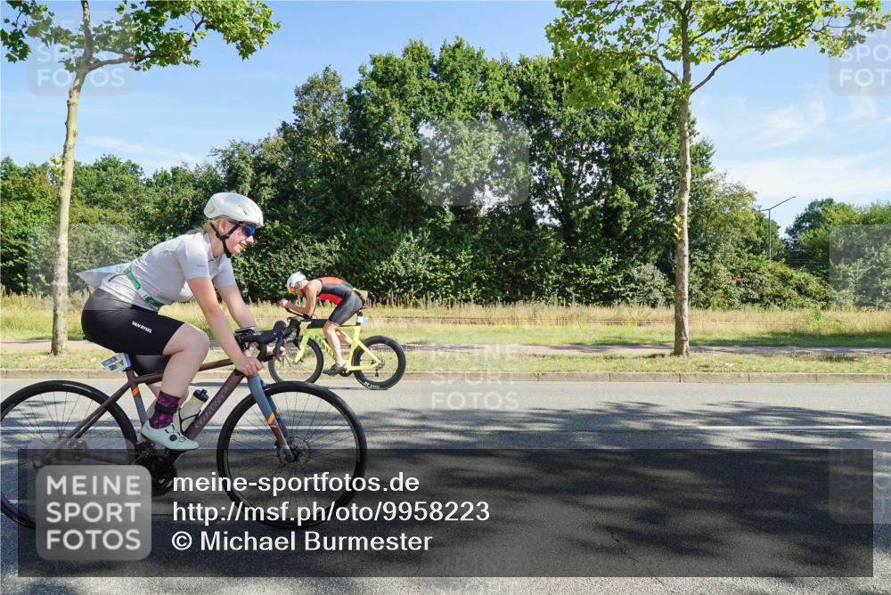 09.08.2026 - GEWOBA Citytriathlon Bremen Michael Burmester http://msf.ph/oto/9958223 09.08.2026 10:40:02 Radfahren 11, 69, 197, 203, 485 meine-sportfotos.de