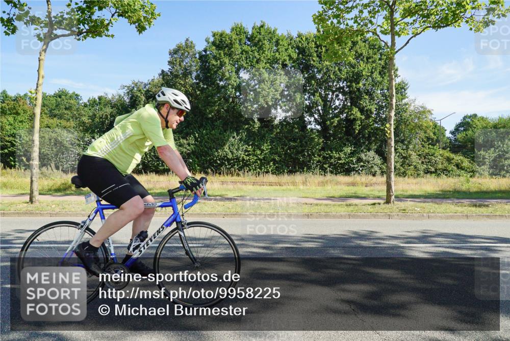 09.08.2026 - GEWOBA Citytriathlon Bremen Michael Burmester http://msf.ph/oto/9958225 09.08.2026 10:40:14 Radfahren 5, 77, 101, 115, 165, 203, 485 meine-sportfotos.de
