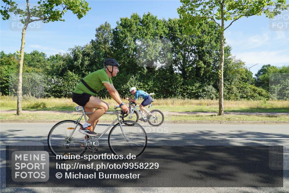 09.08.2026 - GEWOBA Citytriathlon Bremen Michael Burmester http://msf.ph/oto/9958229 09.08.2026 10:40:17 Radfahren 5, 77, 101, 115, 159, 165, 203, 485 meine-sportfotos.de