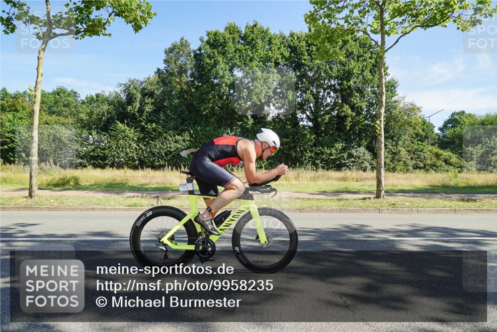09.08.2026 - GEWOBA Citytriathlon Bremen Michael Burmester http://msf.ph/oto/9958235 09.08.2026 10:40:43 Radfahren 91, 284, 348, 416 meine-sportfotos.de