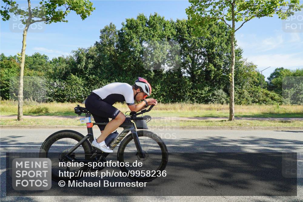 09.08.2026 - GEWOBA Citytriathlon Bremen Michael Burmester http://msf.ph/oto/9958236 09.08.2026 10:40:44 Radfahren 91, 284, 348, 416 meine-sportfotos.de