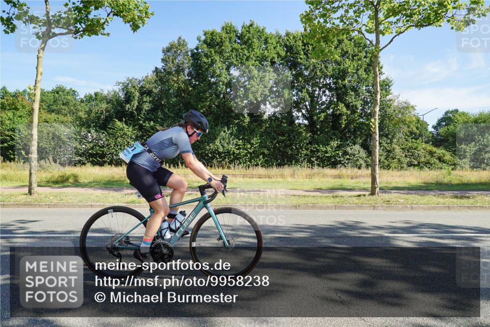 09.08.2026 - GEWOBA Citytriathlon Bremen Michael Burmester http://msf.ph/oto/9958238 09.08.2026 10:40:47 Radfahren 91, 284, 348, 416 meine-sportfotos.de