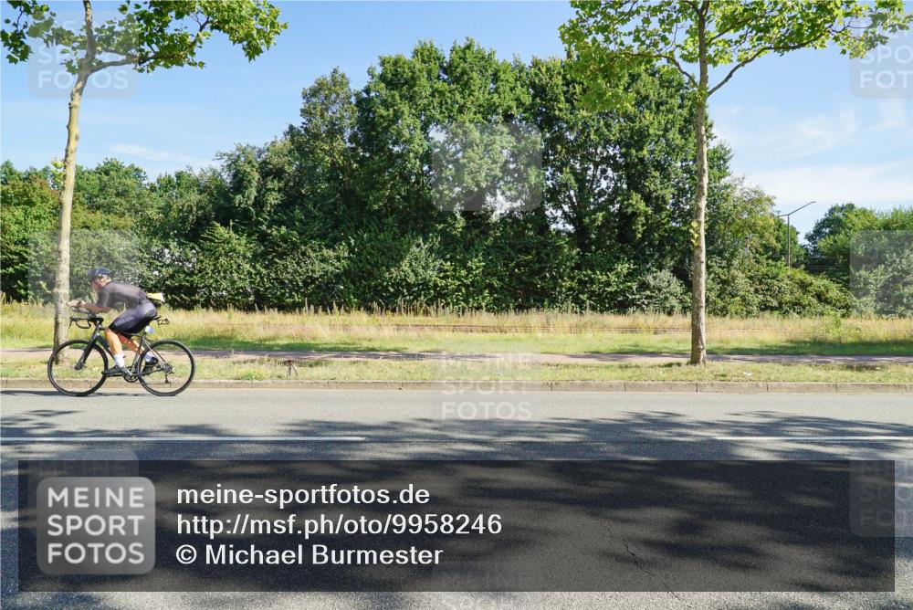 09.08.2026 - GEWOBA Citytriathlon Bremen Michael Burmester http://msf.ph/oto/9958246 09.08.2026 10:41:15 Radfahren 308 meine-sportfotos.de