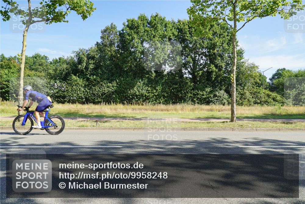 09.08.2026 - GEWOBA Citytriathlon Bremen Michael Burmester http://msf.ph/oto/9958248 09.08.2026 10:41:17 Radfahren 308 meine-sportfotos.de