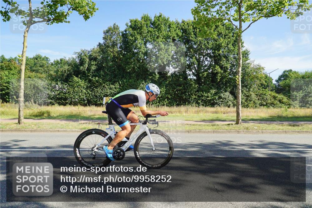 09.08.2026 - GEWOBA Citytriathlon Bremen Michael Burmester http://msf.ph/oto/9958252 09.08.2026 10:41:29 Radfahren 78, 308, 378, 412 meine-sportfotos.de