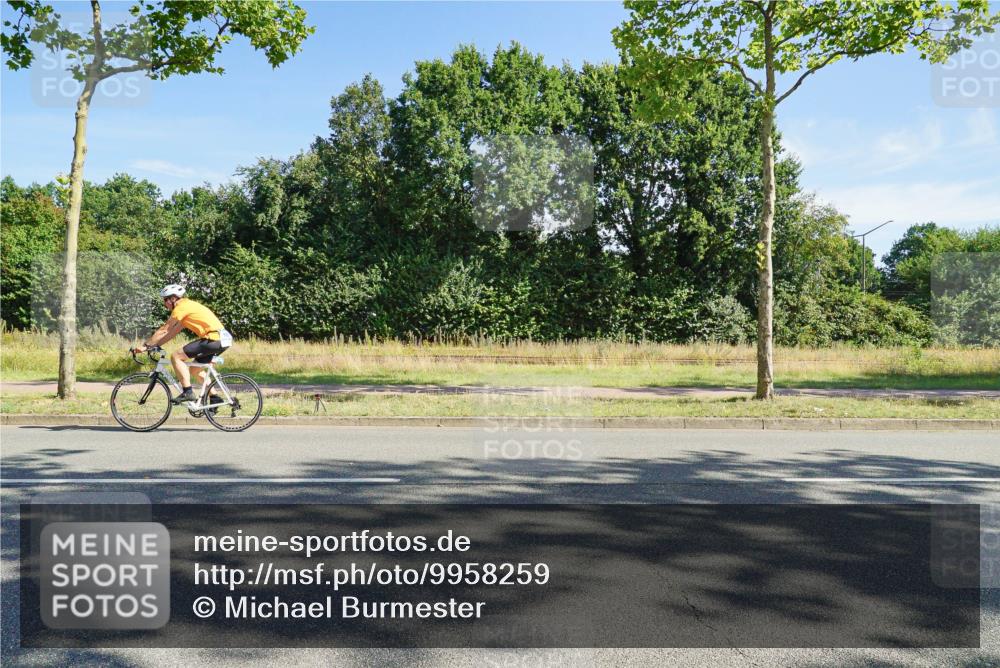 09.08.2026 - GEWOBA Citytriathlon Bremen Michael Burmester http://msf.ph/oto/9958259 09.08.2026 10:41:46 Radfahren 161, 314, 372, 377, 378, 412 meine-sportfotos.de