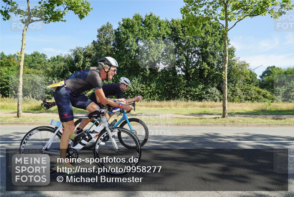 09.08.2026 - GEWOBA Citytriathlon Bremen Michael Burmester http://msf.ph/oto/9958277 09.08.2026 10:42:29 Radfahren 199, 286, 297, 322, 422, 475 meine-sportfotos.de