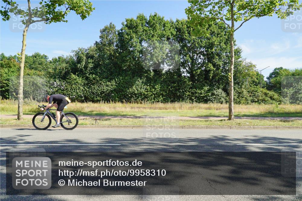 09.08.2026 - GEWOBA Citytriathlon Bremen Michael Burmester http://msf.ph/oto/9958310 09.08.2026 10:44:00 Radfahren 336, 402, 441 meine-sportfotos.de