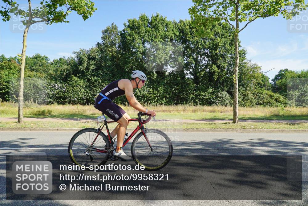 09.08.2026 - GEWOBA Citytriathlon Bremen Michael Burmester http://msf.ph/oto/9958321 09.08.2026 10:44:39 Radfahren 345, 398, 523 meine-sportfotos.de