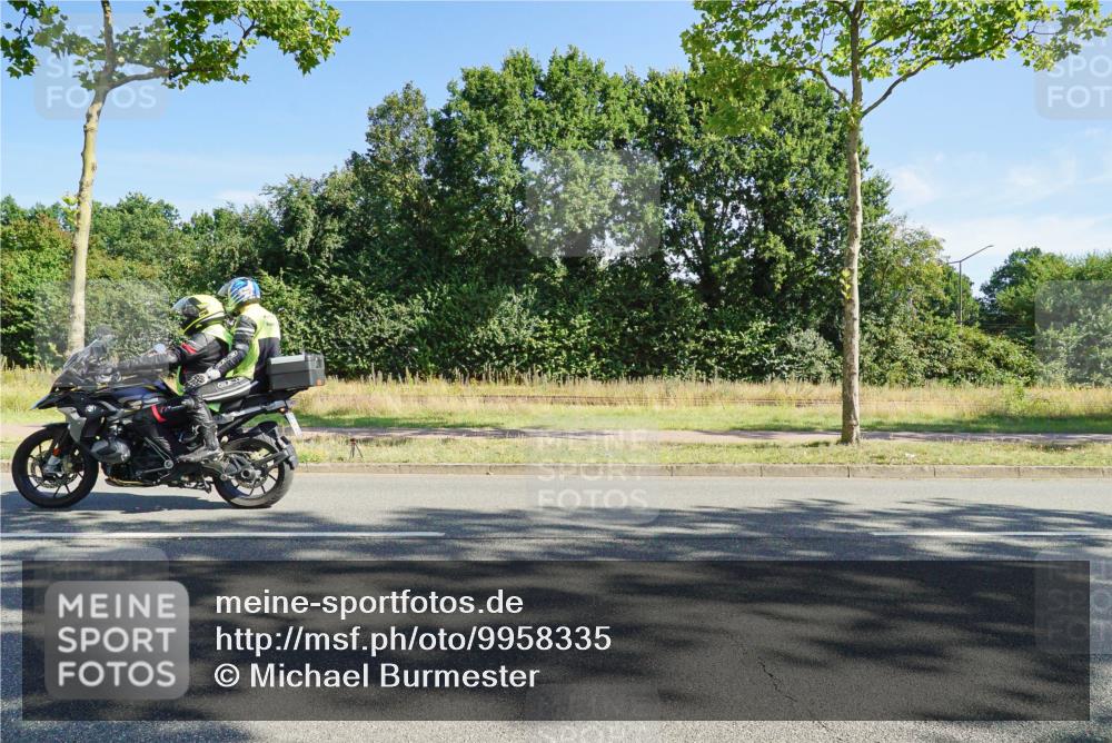 09.08.2026 - GEWOBA Citytriathlon Bremen Michael Burmester http://msf.ph/oto/9958335 09.08.2026 10:45:08 Radfahren 59, 221, 231, 338, 342, 391, 395, 519 meine-sportfotos.de