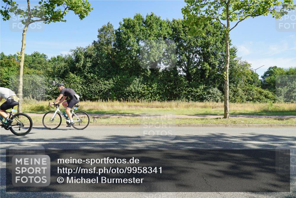 09.08.2026 - GEWOBA Citytriathlon Bremen Michael Burmester http://msf.ph/oto/9958341 09.08.2026 10:45:34 Radfahren 355 meine-sportfotos.de