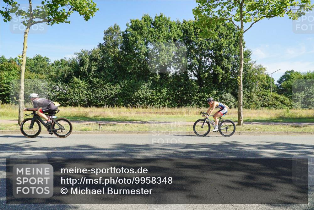 09.08.2026 - GEWOBA Citytriathlon Bremen Michael Burmester http://msf.ph/oto/9958348 09.08.2026 10:45:51 Radfahren 355, 400, 465, 478, 528 meine-sportfotos.de