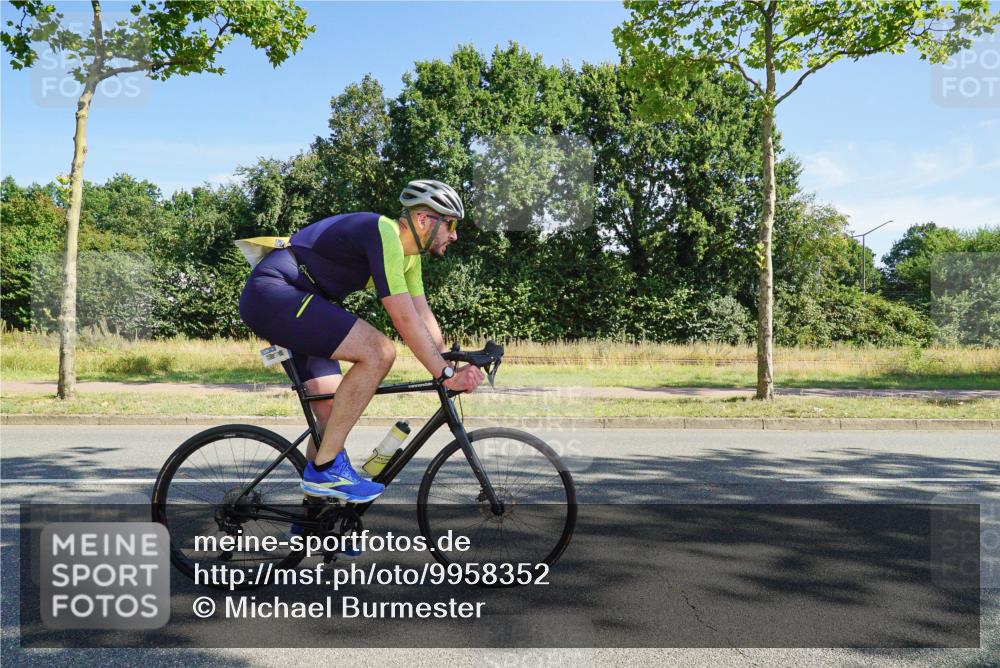 09.08.2026 - GEWOBA Citytriathlon Bremen Michael Burmester http://msf.ph/oto/9958352 09.08.2026 10:45:55 Radfahren 339, 400, 465, 478, 528 meine-sportfotos.de