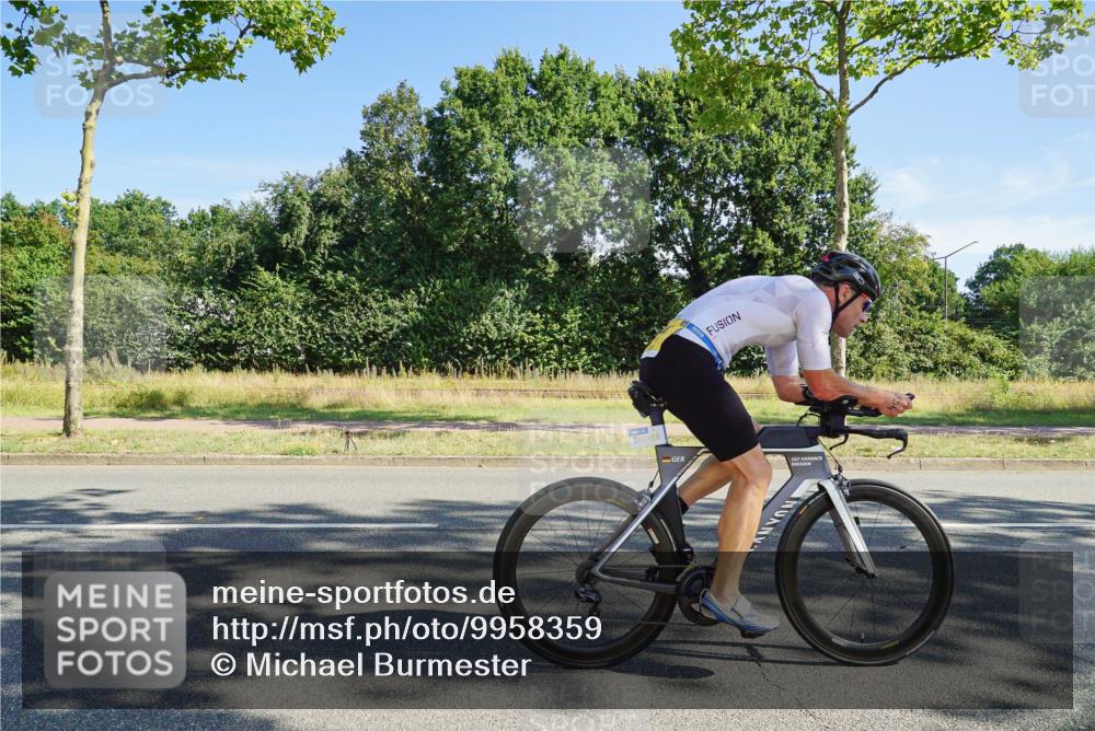 09.08.2026 - GEWOBA Citytriathlon Bremen Michael Burmester http://msf.ph/oto/9958359 09.08.2026 10:46:12 Radfahren 325, 332, 339, 366, 379, 407, 408 meine-sportfotos.de