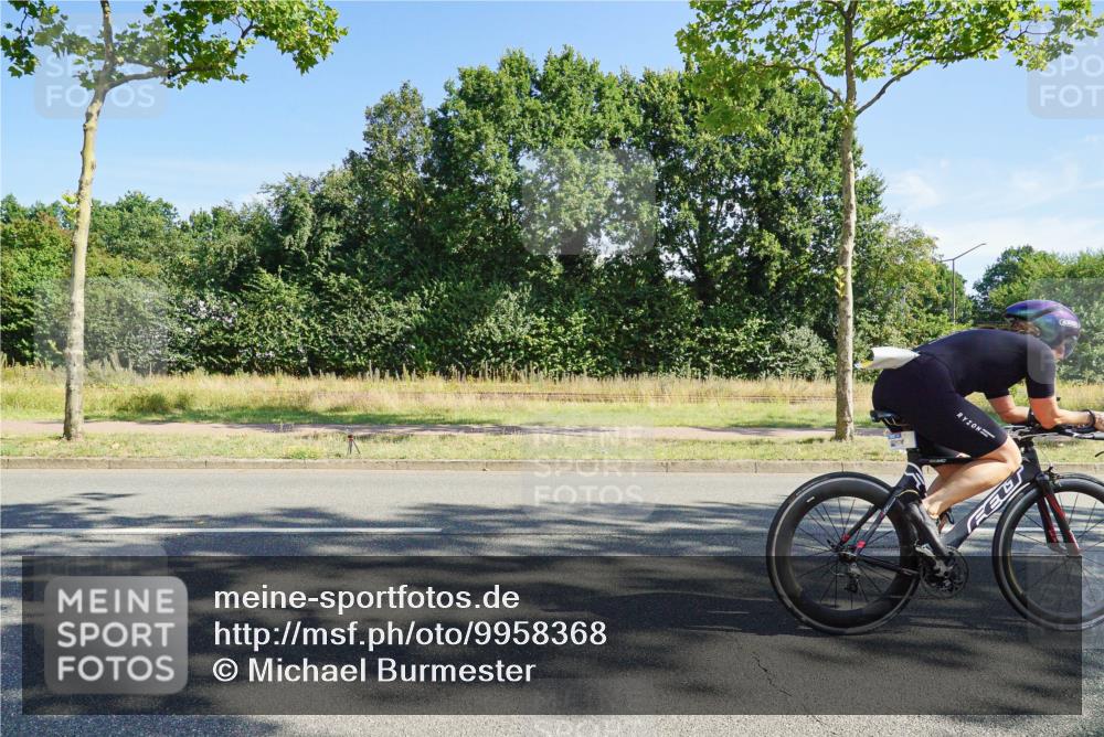 09.08.2026 - GEWOBA Citytriathlon Bremen Michael Burmester http://msf.ph/oto/9958368 09.08.2026 10:46:22 Radfahren 325, 328, 332, 343, 364, 366, 369, 379, 408, 502 meine-sportfotos.de