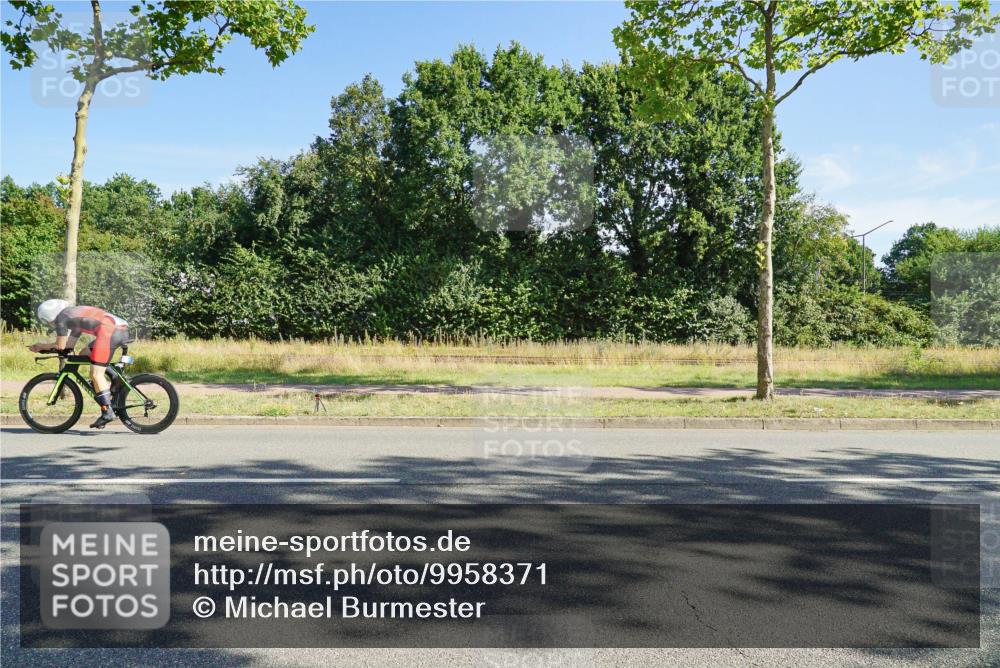 09.08.2026 - GEWOBA Citytriathlon Bremen Michael Burmester http://msf.ph/oto/9958371 09.08.2026 10:46:27 Radfahren 325, 328, 332, 343, 364, 366, 369, 379, 502 meine-sportfotos.de