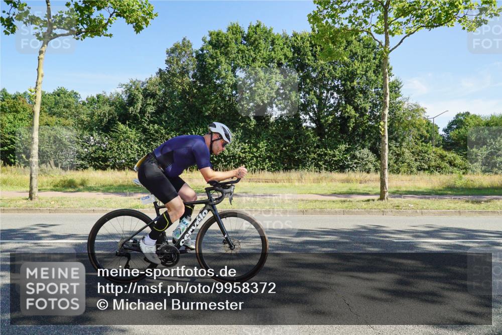 09.08.2026 - GEWOBA Citytriathlon Bremen Michael Burmester http://msf.ph/oto/9958372 09.08.2026 10:46:33 Radfahren 328, 340, 343, 364, 369, 411, 447, 502 meine-sportfotos.de