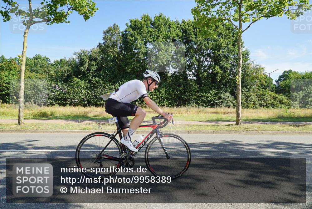 09.08.2026 - GEWOBA Citytriathlon Bremen Michael Burmester http://msf.ph/oto/9958389 09.08.2026 10:47:06 Radfahren 103, 125, 131, 249, 304, 329, 359, 362, 368, 382, 392 meine-sportfotos.de