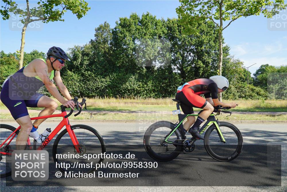 09.08.2026 - GEWOBA Citytriathlon Bremen Michael Burmester http://msf.ph/oto/9958390 09.08.2026 10:47:07 Radfahren 103, 125, 131, 249, 304, 329, 359, 362, 368, 382, 392 meine-sportfotos.de