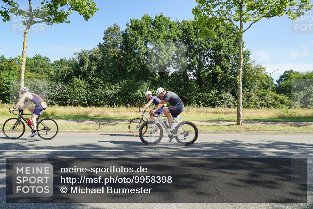 09.08.2026 - GEWOBA Citytriathlon Bremen Michael Burmester http://msf.ph/oto/9958398 09.08.2026 10:47:30 Radfahren 298, 479, 516 meine-sportfotos.de