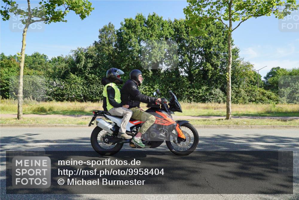 09.08.2026 - GEWOBA Citytriathlon Bremen Michael Burmester http://msf.ph/oto/9958404 09.08.2026 10:47:40 Radfahren 295, 298, 437, 479, 516 meine-sportfotos.de