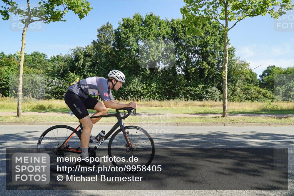 09.08.2026 - GEWOBA Citytriathlon Bremen Michael Burmester http://msf.ph/oto/9958405 09.08.2026 10:47:44 Radfahren 295, 298, 363, 437, 479, 516 meine-sportfotos.de