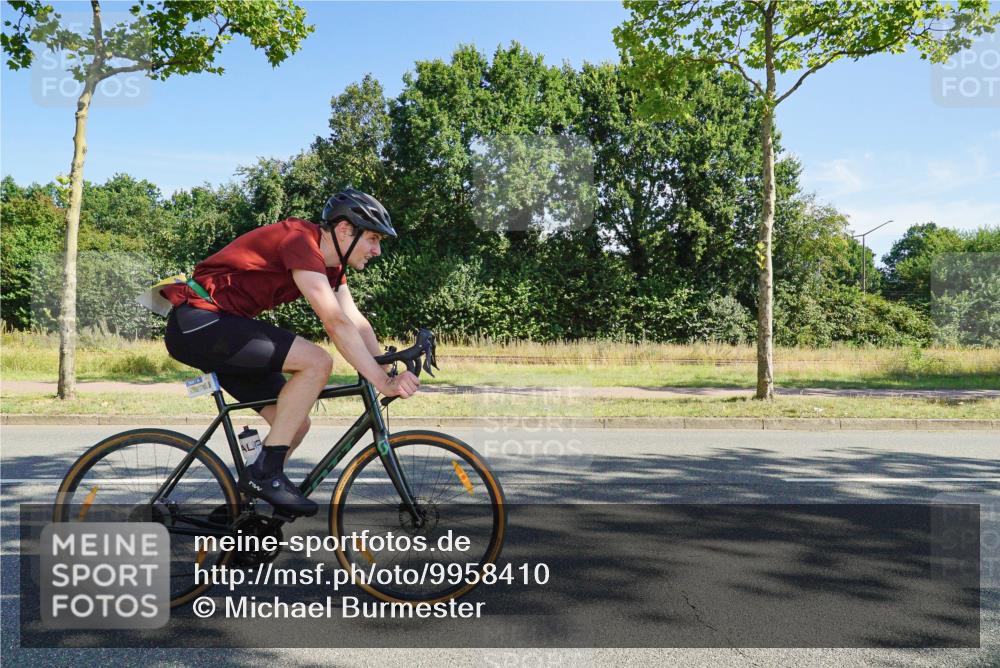 09.08.2026 - GEWOBA Citytriathlon Bremen Michael Burmester http://msf.ph/oto/9958410 09.08.2026 10:47:53 Radfahren 25, 295, 363, 396, 437 meine-sportfotos.de