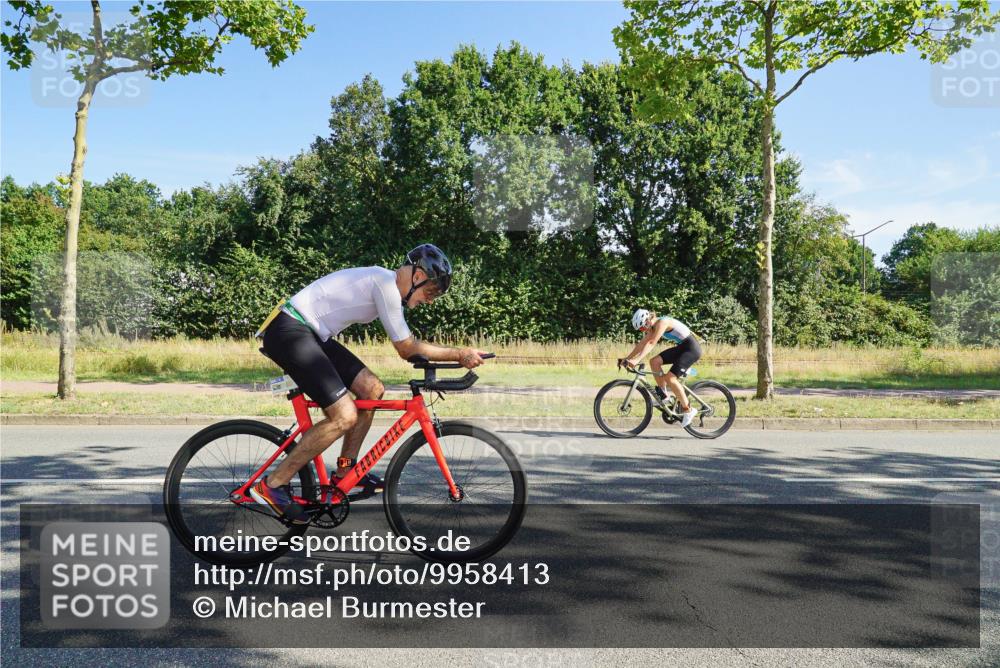 09.08.2026 - GEWOBA Citytriathlon Bremen Michael Burmester http://msf.ph/oto/9958413 09.08.2026 10:47:58 Radfahren 25, 177, 300, 327, 363, 396, 437 meine-sportfotos.de