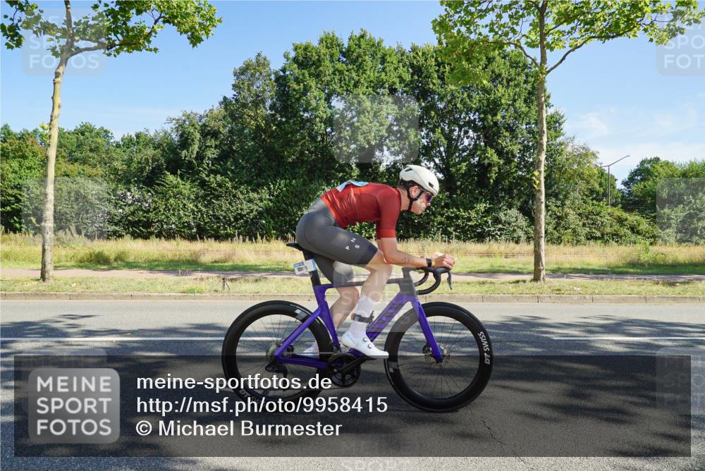 09.08.2026 - GEWOBA Citytriathlon Bremen Michael Burmester http://msf.ph/oto/9958415 09.08.2026 10:48:01 Radfahren 25, 177, 300, 327, 363, 396 meine-sportfotos.de