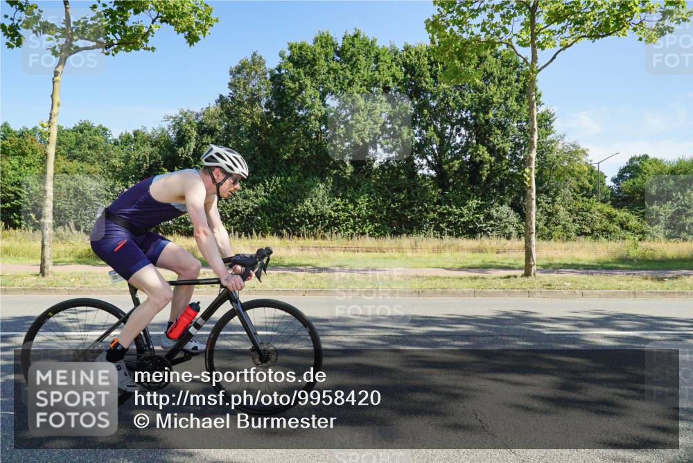 09.08.2026 - GEWOBA Citytriathlon Bremen Michael Burmester http://msf.ph/oto/9958420 09.08.2026 10:48:18 Radfahren 239, 312, 352, 356, 520 meine-sportfotos.de