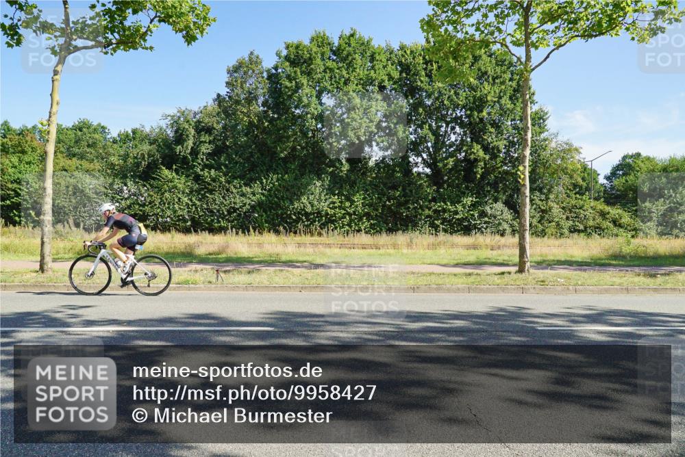 09.08.2026 - GEWOBA Citytriathlon Bremen Michael Burmester http://msf.ph/oto/9958427 09.08.2026 10:48:34 Radfahren 289, 352, 394, 405 meine-sportfotos.de