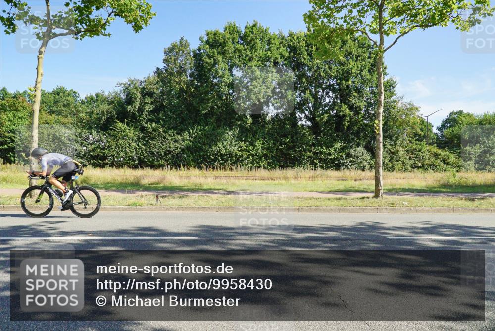 09.08.2026 - GEWOBA Citytriathlon Bremen Michael Burmester http://msf.ph/oto/9958430 09.08.2026 10:48:39 Radfahren 289, 394, 405, 472 meine-sportfotos.de