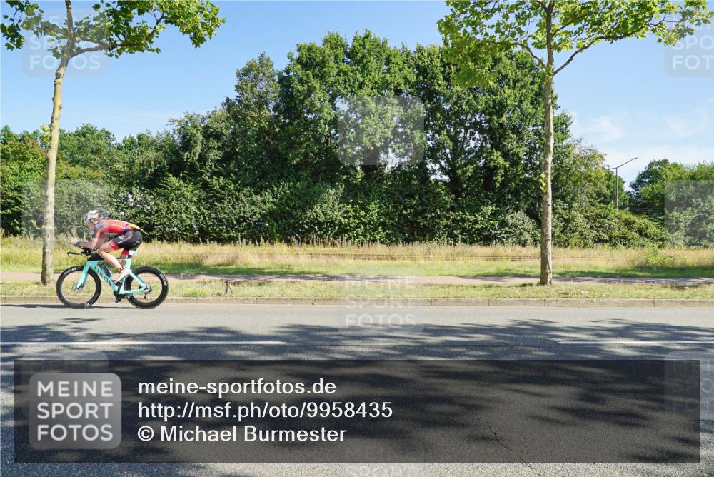 09.08.2026 - GEWOBA Citytriathlon Bremen Michael Burmester http://msf.ph/oto/9958435 09.08.2026 10:48:52 Radfahren 213, 394, 405, 472 meine-sportfotos.de
