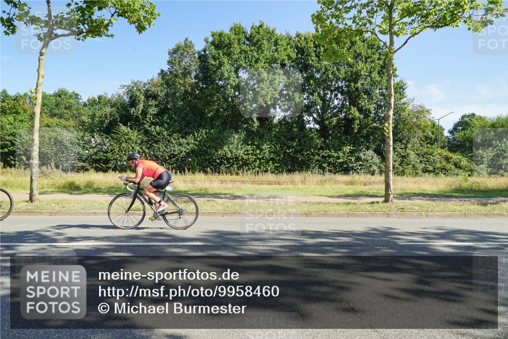 09.08.2026 - GEWOBA Citytriathlon Bremen Michael Burmester http://msf.ph/oto/9958460 09.08.2026 10:49:39 Radfahren 299, 320, 508 meine-sportfotos.de