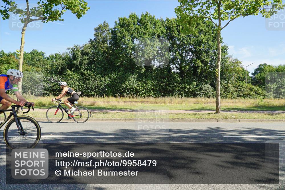 09.08.2026 - GEWOBA Citytriathlon Bremen Michael Burmester http://msf.ph/oto/9958479 09.08.2026 10:50:13 Radfahren 27, 39, 129, 189, 215, 288, 334, 385, 419, 458, 489 meine-sportfotos.de