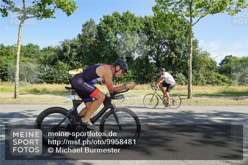 09.08.2026 - GEWOBA Citytriathlon Bremen Michael Burmester http://msf.ph/oto/9958481 09.08.2026 10:50:15 Radfahren 27, 39, 129, 189, 215, 288, 334, 385, 419, 457, 489 meine-sportfotos.de