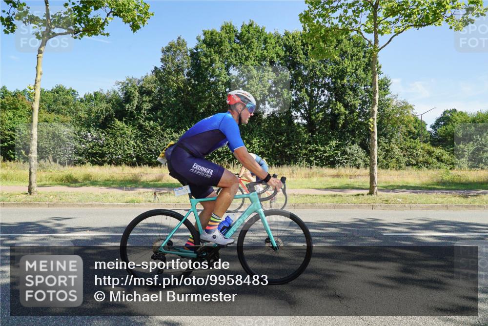 09.08.2026 - GEWOBA Citytriathlon Bremen Michael Burmester http://msf.ph/oto/9958483 09.08.2026 10:50:18 Radfahren 27, 39, 63, 129, 189, 215, 288, 385, 419, 457 meine-sportfotos.de