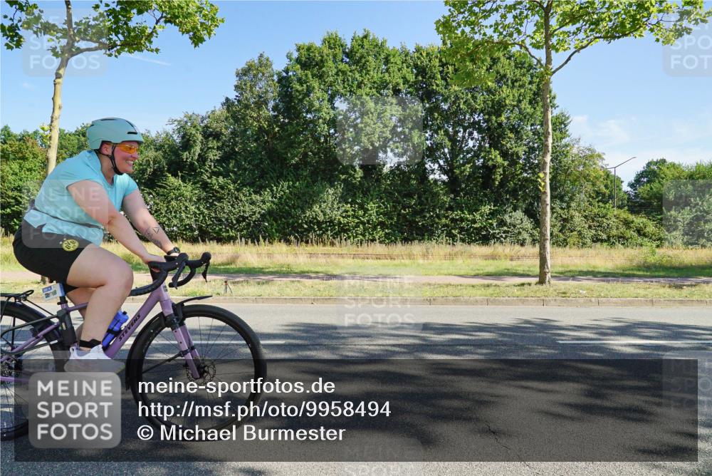 09.08.2026 - GEWOBA Citytriathlon Bremen Michael Burmester http://msf.ph/oto/9958494 09.08.2026 10:50:42 Radfahren 1, 7, 83, 167, 313, 337, 450, 470, 481, 482, 486, 526, 532 meine-sportfotos.de