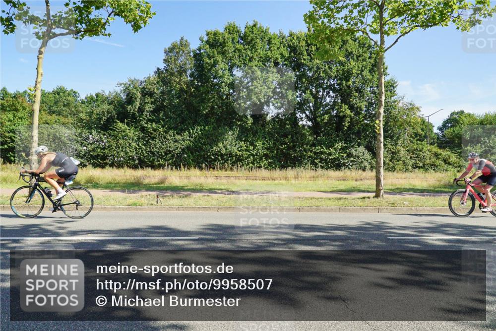09.08.2026 - GEWOBA Citytriathlon Bremen Michael Burmester http://msf.ph/oto/9958507 09.08.2026 10:51:02 Radfahren 137, 167, 173, 311, 330, 344, 370, 452, 453, 493, 503 meine-sportfotos.de