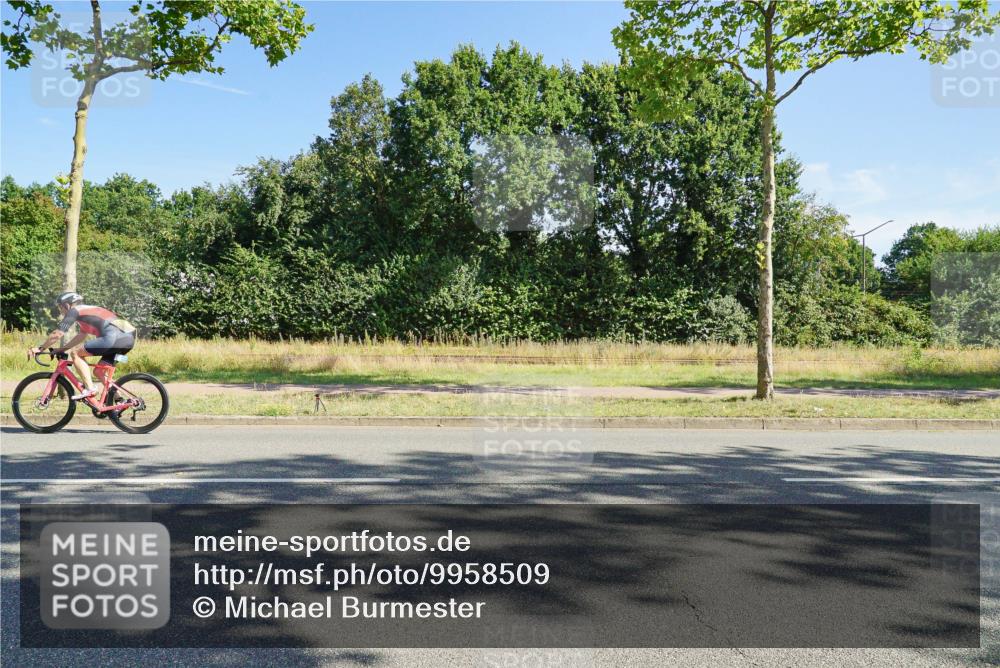 09.08.2026 - GEWOBA Citytriathlon Bremen Michael Burmester http://msf.ph/oto/9958509 09.08.2026 10:51:03 Radfahren 137, 173, 311, 330, 344, 370, 452, 453, 493, 503 meine-sportfotos.de