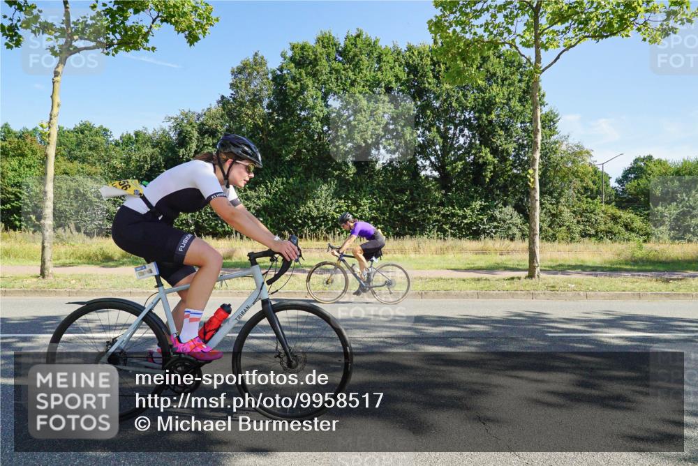 09.08.2026 - GEWOBA Citytriathlon Bremen Michael Burmester http://msf.ph/oto/9958517 09.08.2026 10:51:21 Radfahren 311, 324, 397, 456, 500 meine-sportfotos.de