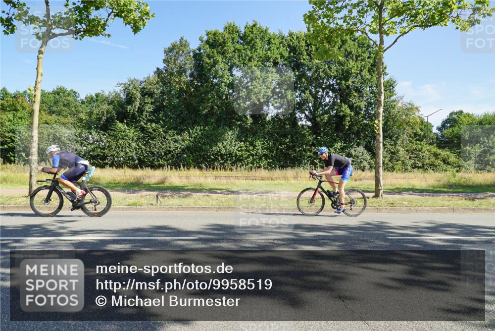09.08.2026 - GEWOBA Citytriathlon Bremen Michael Burmester http://msf.ph/oto/9958519 09.08.2026 10:51:24 Radfahren 99, 324, 397, 456, 500 meine-sportfotos.de