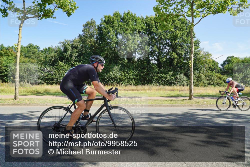 09.08.2026 - GEWOBA Citytriathlon Bremen Michael Burmester http://msf.ph/oto/9958525 09.08.2026 10:51:45 Radfahren 47, 57, 95, 209, 515 meine-sportfotos.de