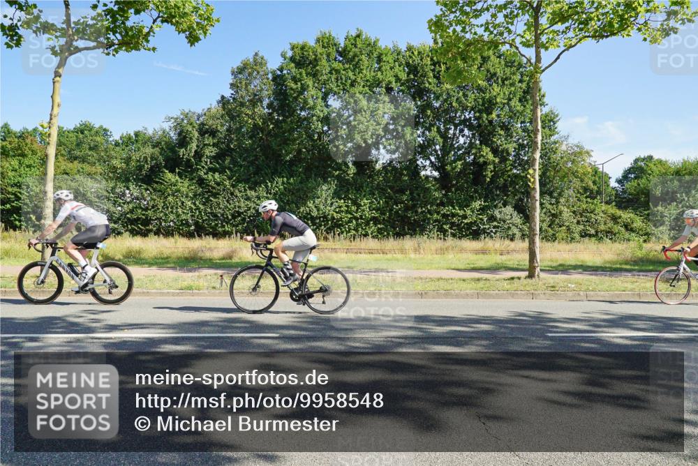 09.08.2026 - GEWOBA Citytriathlon Bremen Michael Burmester http://msf.ph/oto/9958548 09.08.2026 10:52:41 Radfahren 181, 305, 510, 521 meine-sportfotos.de